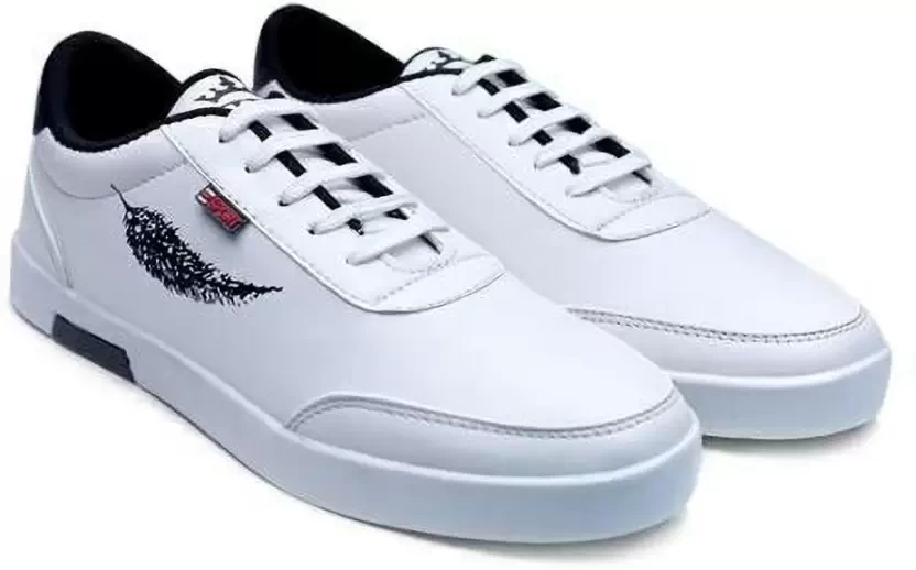 Leaf Sneakers Sneakers For Men  (White)